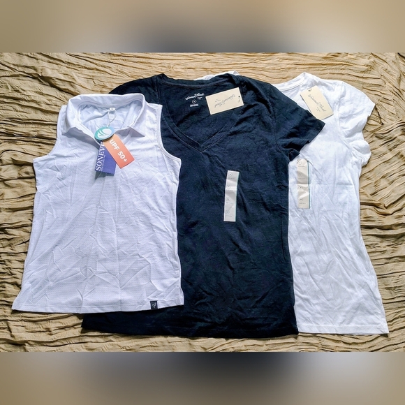Universal Thread Tops - Lot 3 Basic Top Tees 2 Universal Thread White& Black 1 Soneven Golf White Sz M